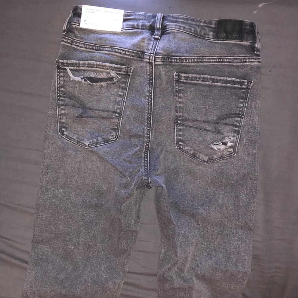 American Eagle Super Hi-Rise Jeggings - Picture 2 of 4
